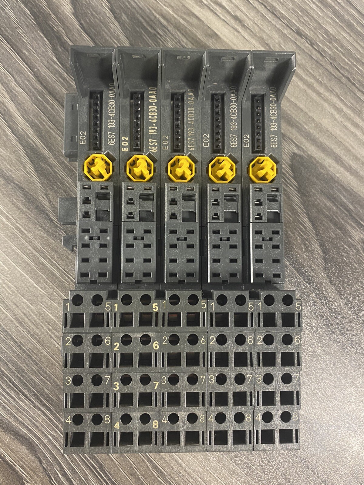 *LOT OF 5*  SIEMENS 6ES7 193-4CB30-0AA0 TM-E15C24-01 Terminal Module  - USA