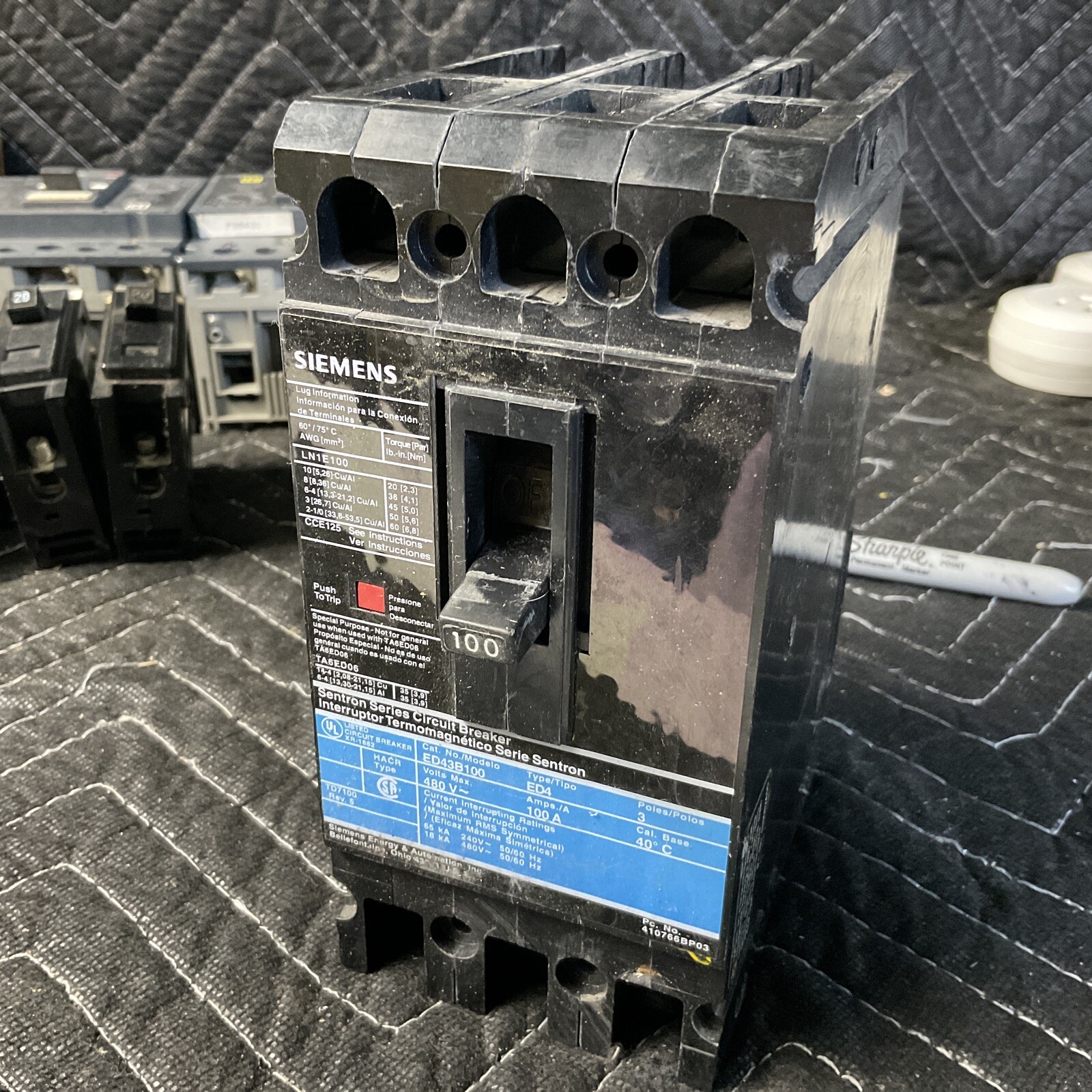 Siemens ED43B100 Circuit Breaker 3 Pole 100A LN1E100