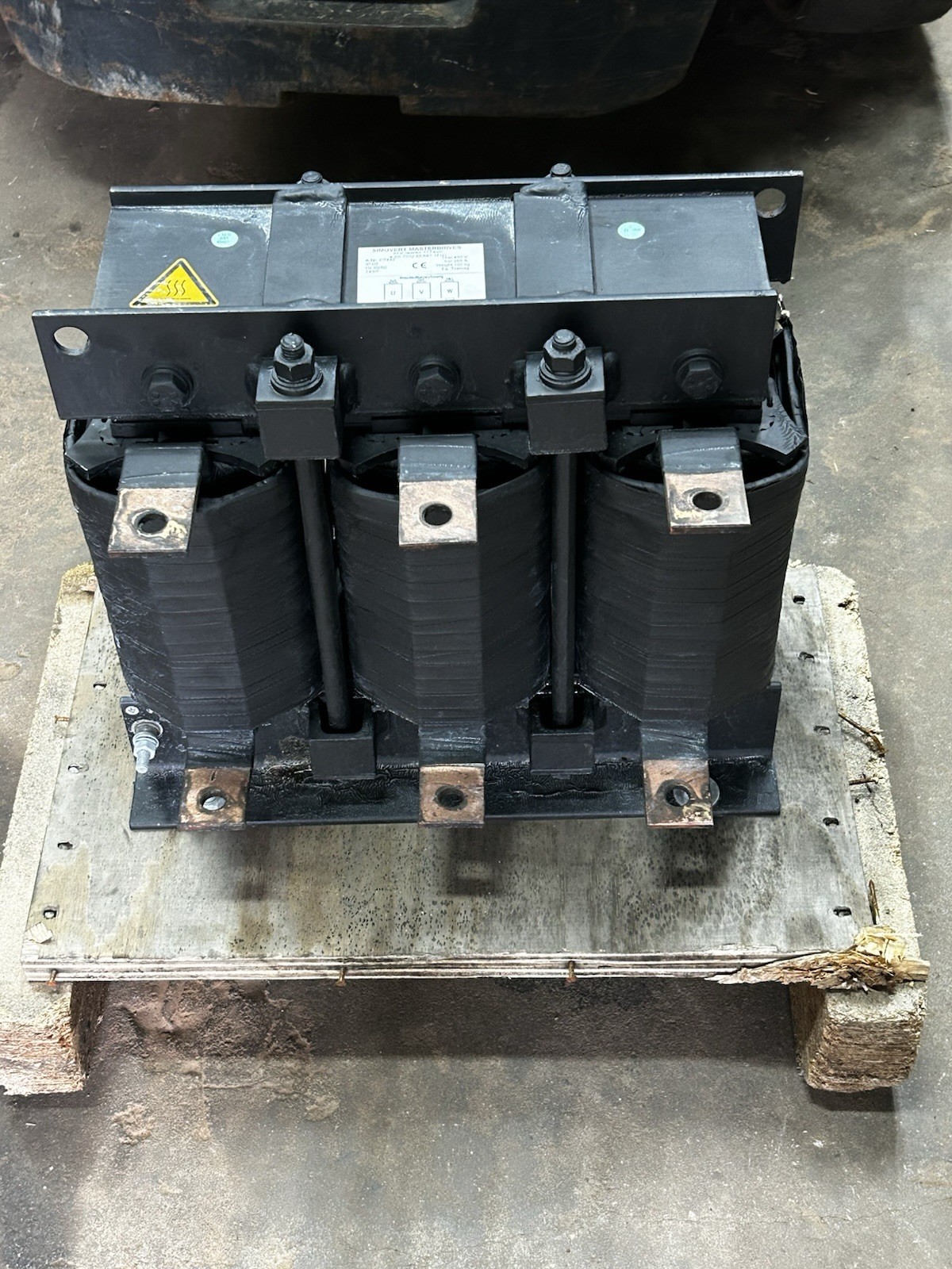 Siemens 6SE7032-6ES87-1FG1 177 kva 480 v Simovert Masterdrives Transformer new