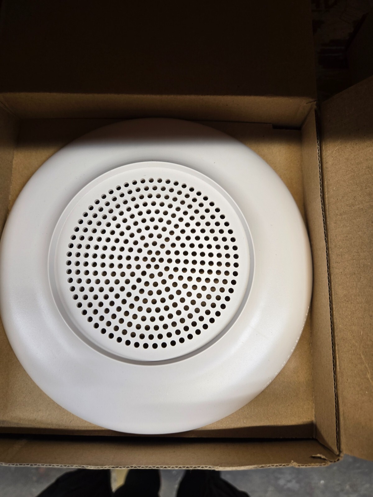 NEW SIEMENS S54360-F1-A2 SECH-W WHITE HIGH FIDELITY SPEAKER, HIFI, LOW PROFILE