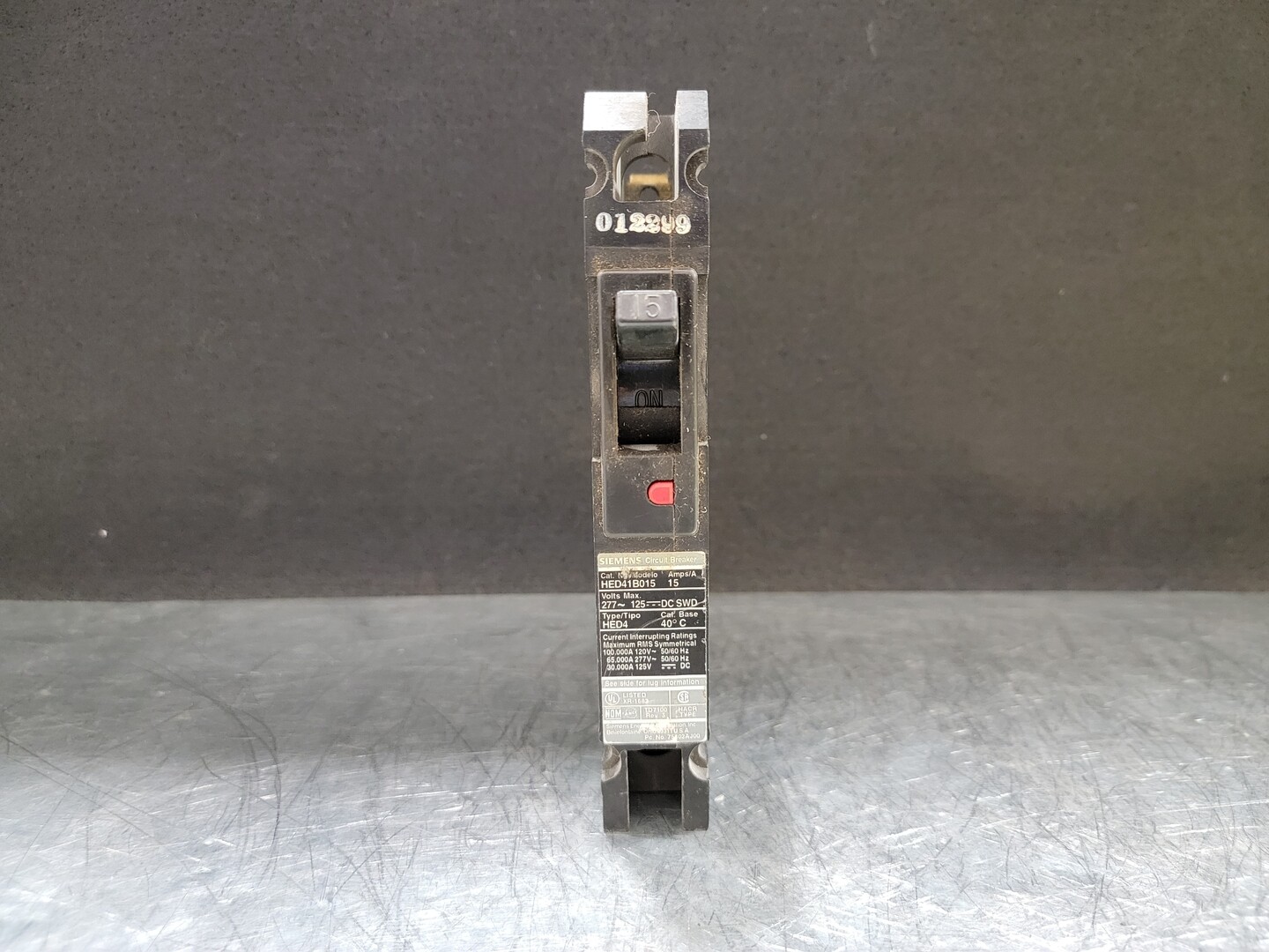 SIEMENS 15 Amp 1 Pole Circuit Breaker HED41B015