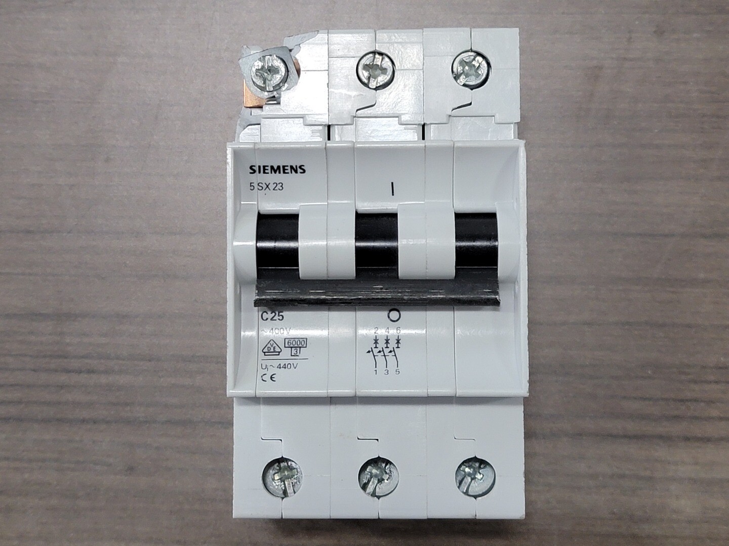 SIEMENS 25 Amp 3 Pole Circuit Breaker 5SX23-C25