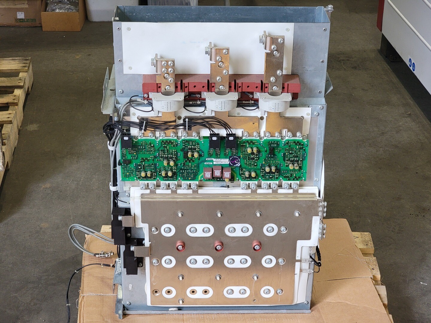 SIEMENS Sinamics Masterdrives Power Block for 3ph 380-480V 180A 6SL3351-1AE33-8A
