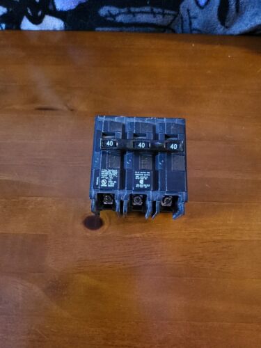 Siemens 40 Amp 3 Pole Bolt On (Type BL) Circuit Breaker