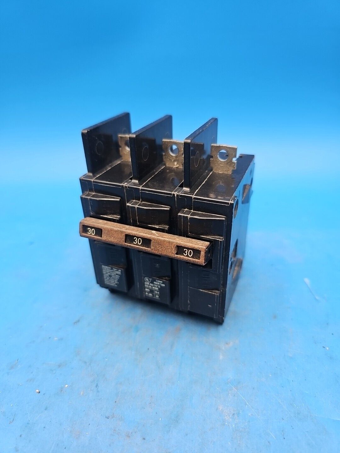 Siemens ITE Gould BQ3-B030 3 Pole 30 Amp Bolt On Circuit Breaker. BQ3B030