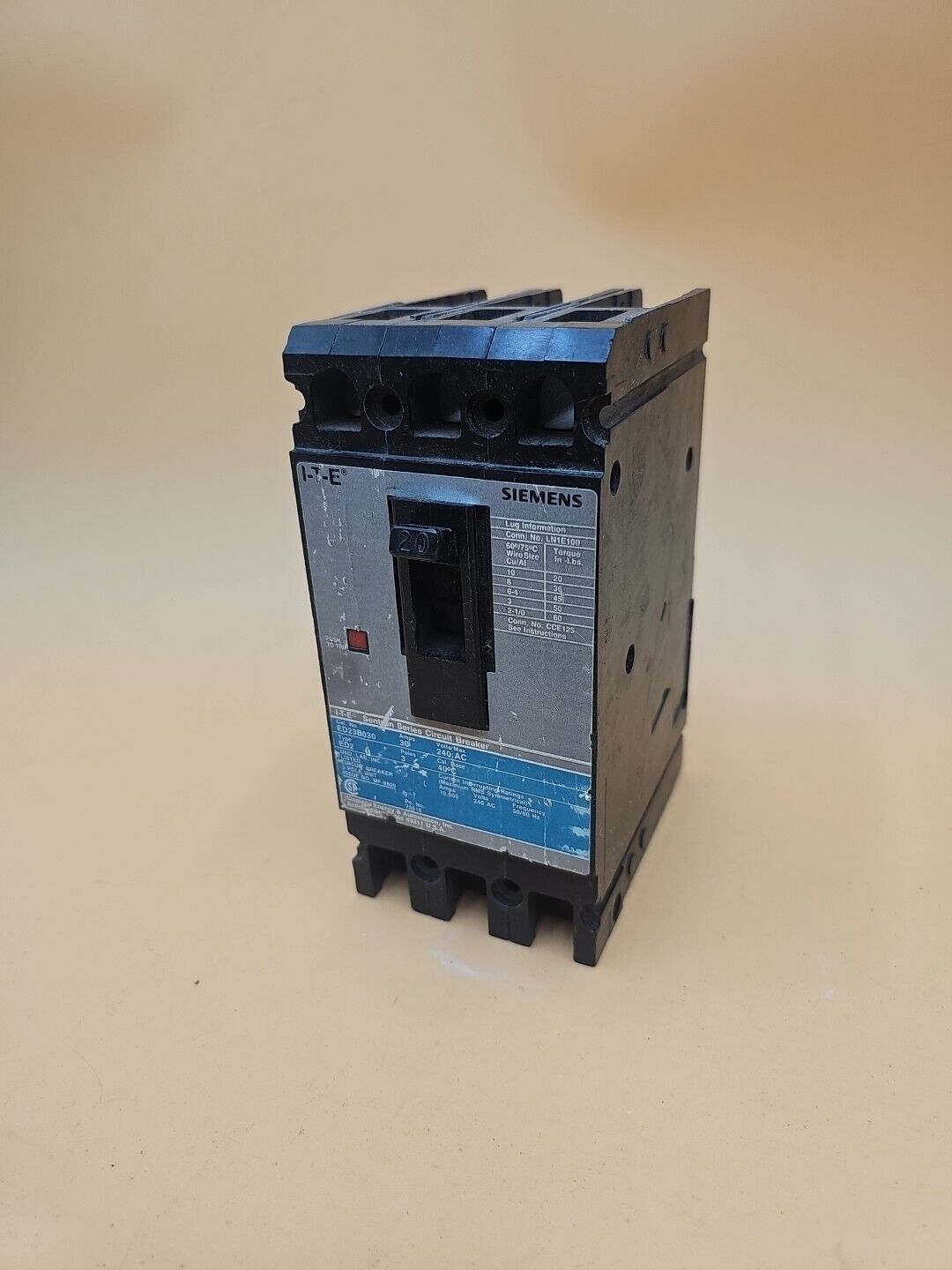 Siemens ITE Sentron Series ED23B030 3 Pole 30 Amp Type ED2 Circuit Breaker