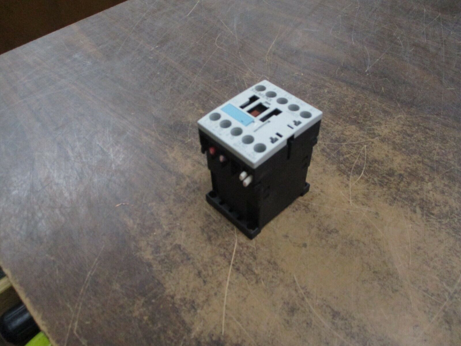 Siemens Sirius Contactor 3RT1017-1AK61 120V Coil 20A 600V Used