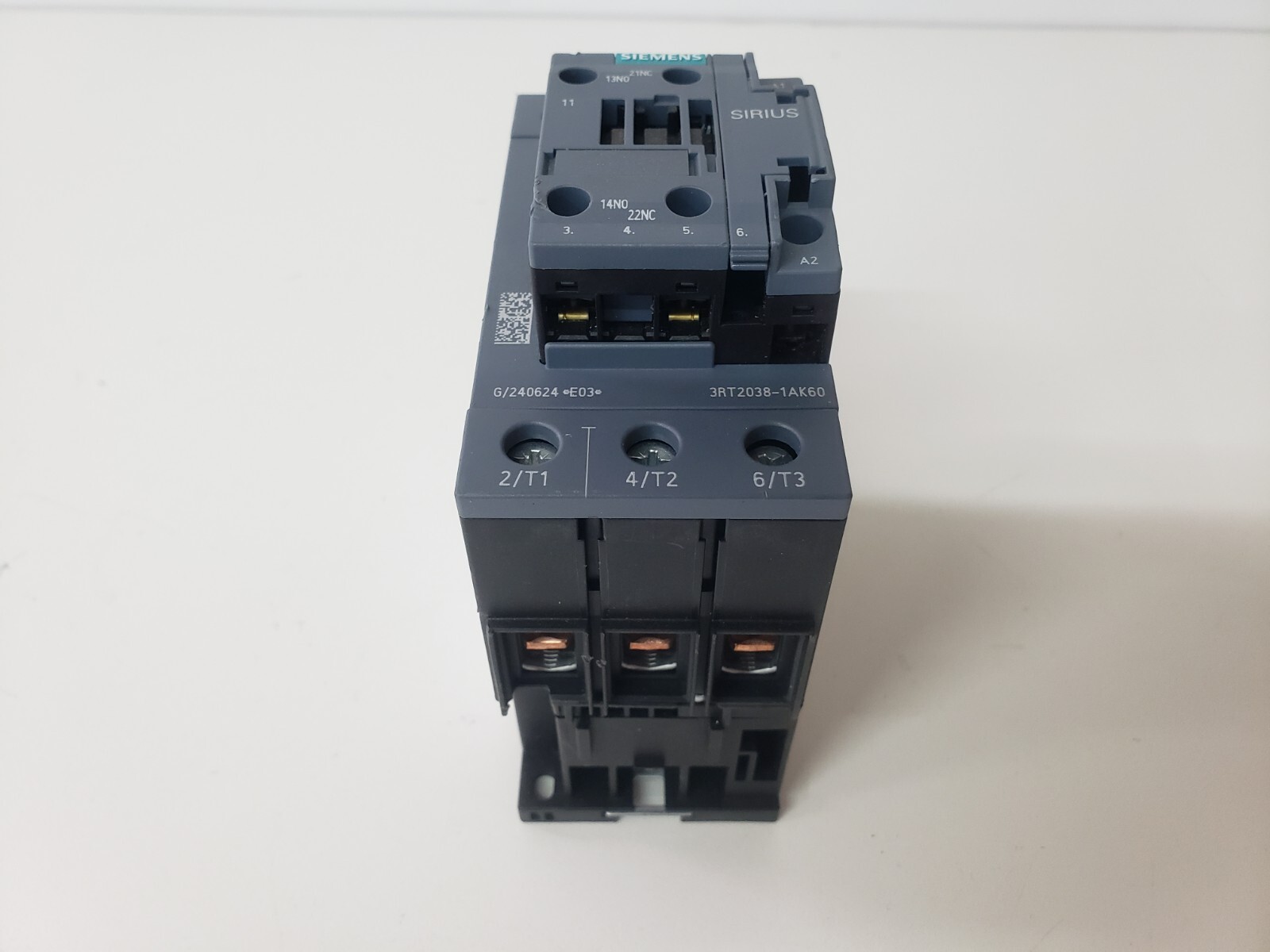 UNUSED - Siemens 3RT2038-1AK60 Contactor Sirius 120V