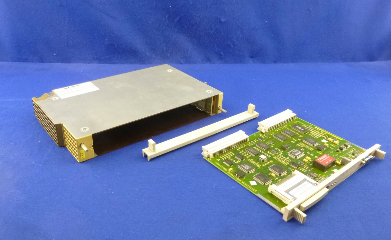 Siemens Simatic 6ES5 308-3UC11 Incl. 6ES5 374-1KH21/6ES5 491-0LB11 / E-Stand 7