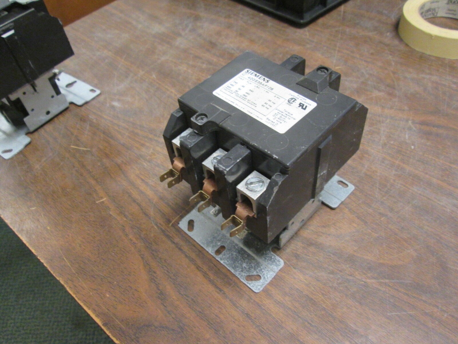 Siemens Contactor 42FE35AF106 120V Coil Used