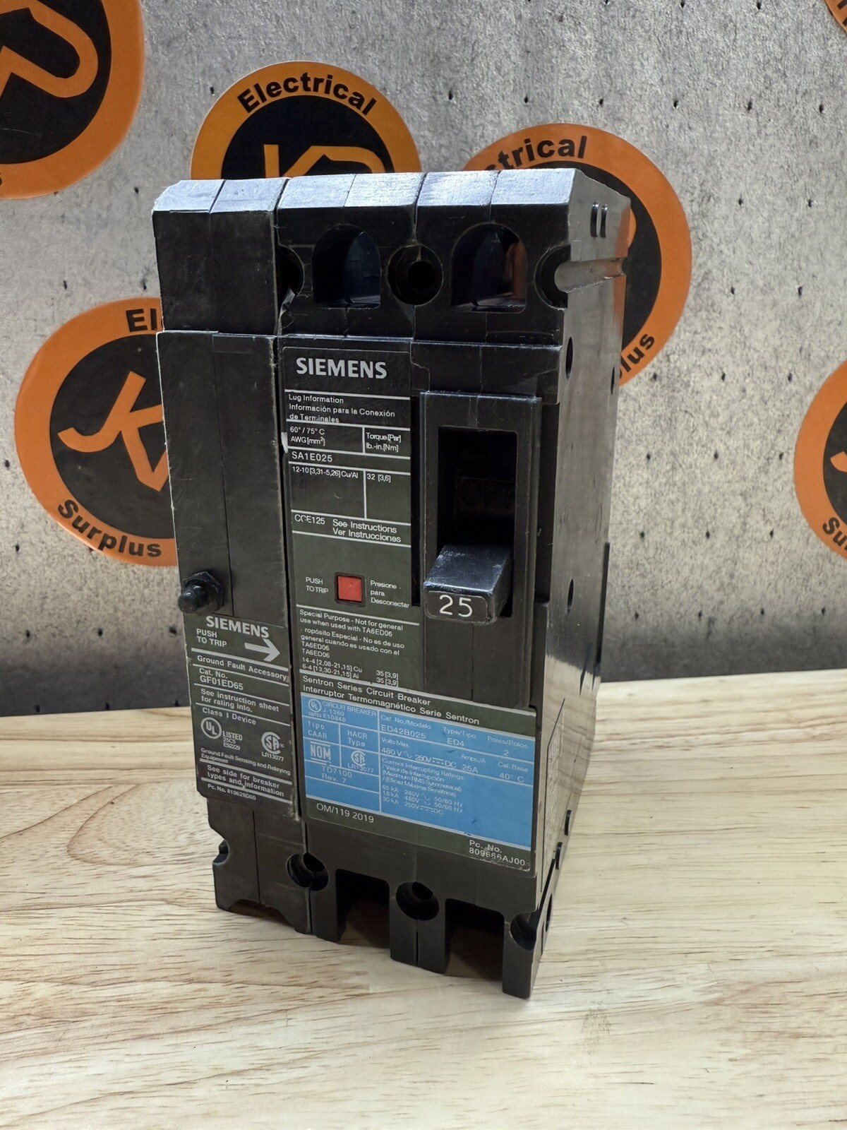 Siemens ED42B025 2 Pole 25 Amp 480v Ground Fault GF01ED65 New