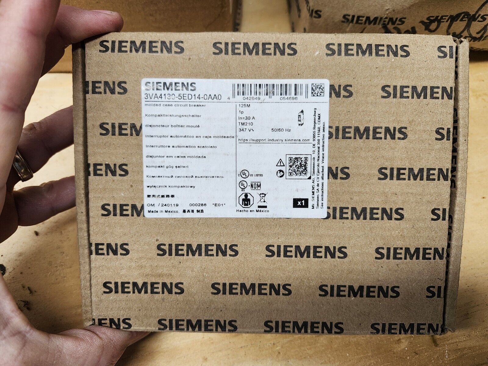 3va4130-5ed14-oaao Siemens Circuit Breaker