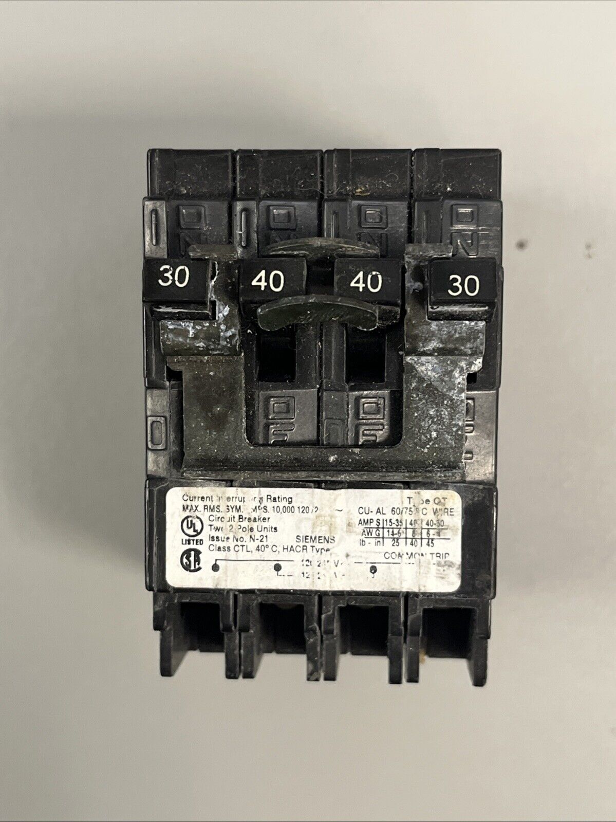 Siemens Q23040CT2 40 Amp Double-Pole/30 Amp Double-Pole Circuit Breaker WORKING!