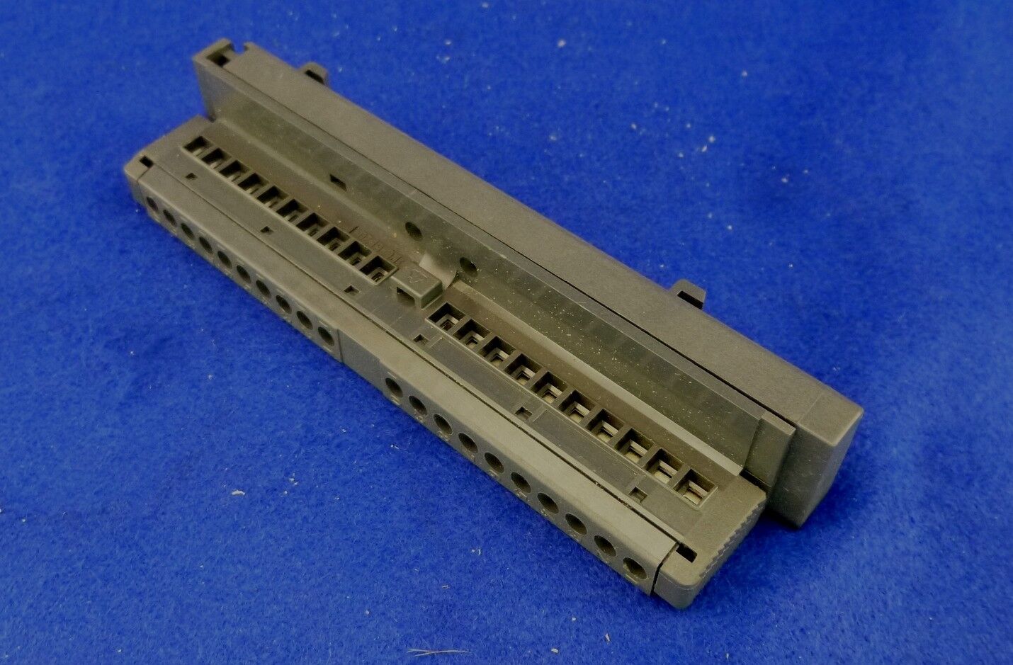 Siemens Simatic Connector 6ES7 392-1AJ00-0AA0 / E-Stand: 02 (Invoice incl. VAT)