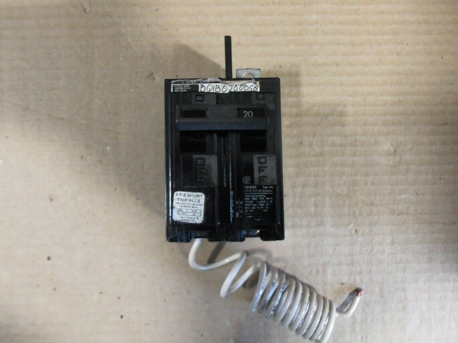 ITE SIEMENS BQ BQ1B02000S01 1 POLE 20 AMP 120V SHUNT TRIP CIRCUIT BREAKER