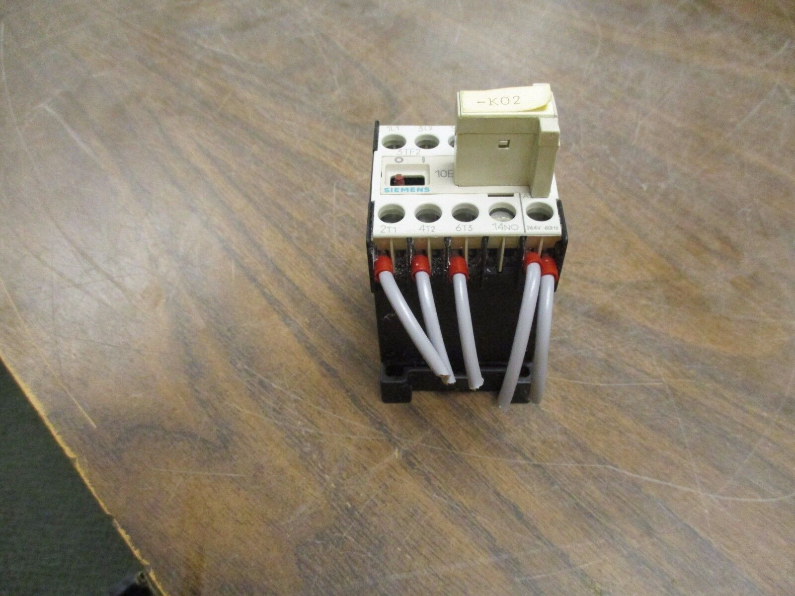 Siemens Contactor 3TF2010-0AM0 10A 240V w/ Varistor Surge Suppressor Used