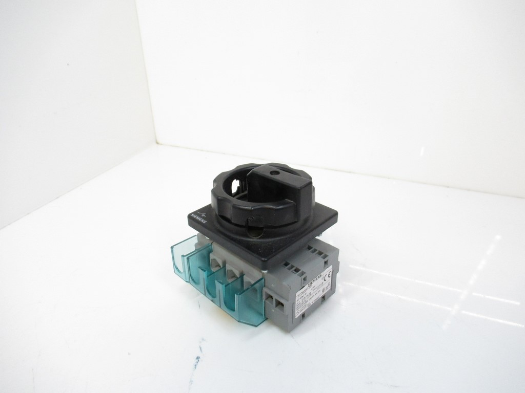 Siemens 3LD2203-1TL51 Disconnect Switch W/ 3LD9220-5B Auxiliary Switch