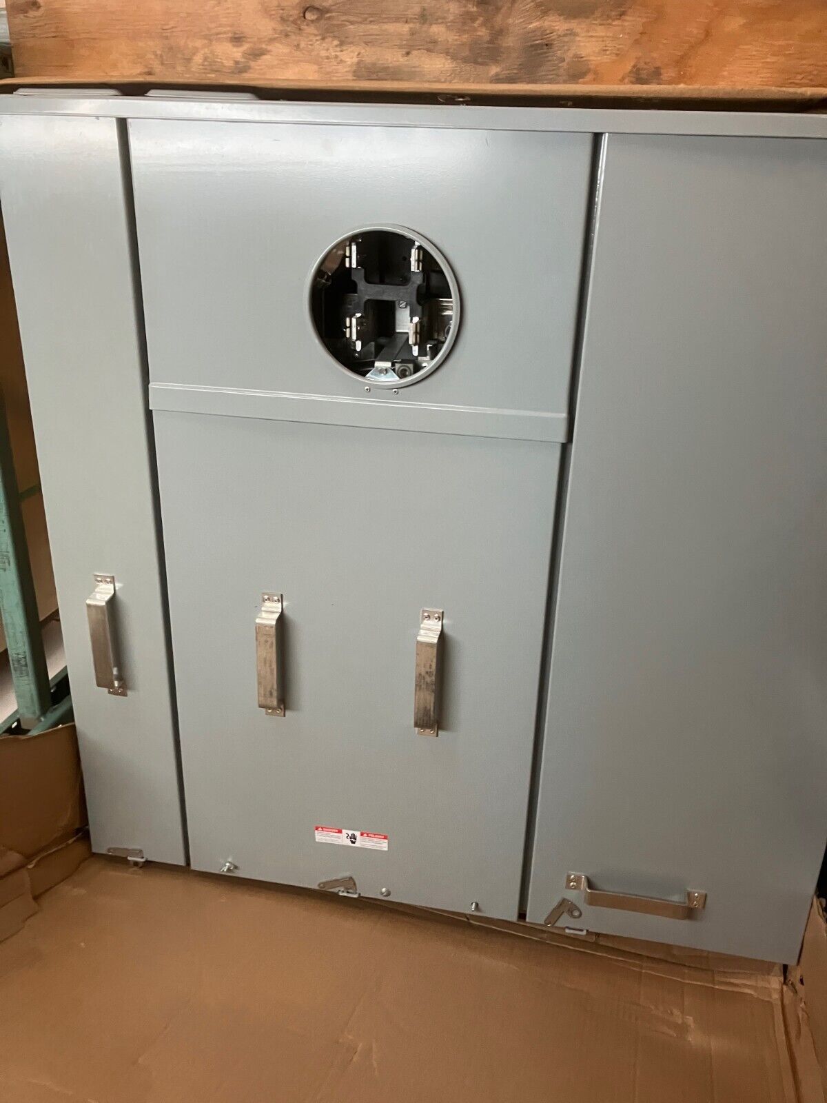 Siemens MC3042S1400SC Meter-Main 400A 30-Space 42-Circuits Solar Load Center 
