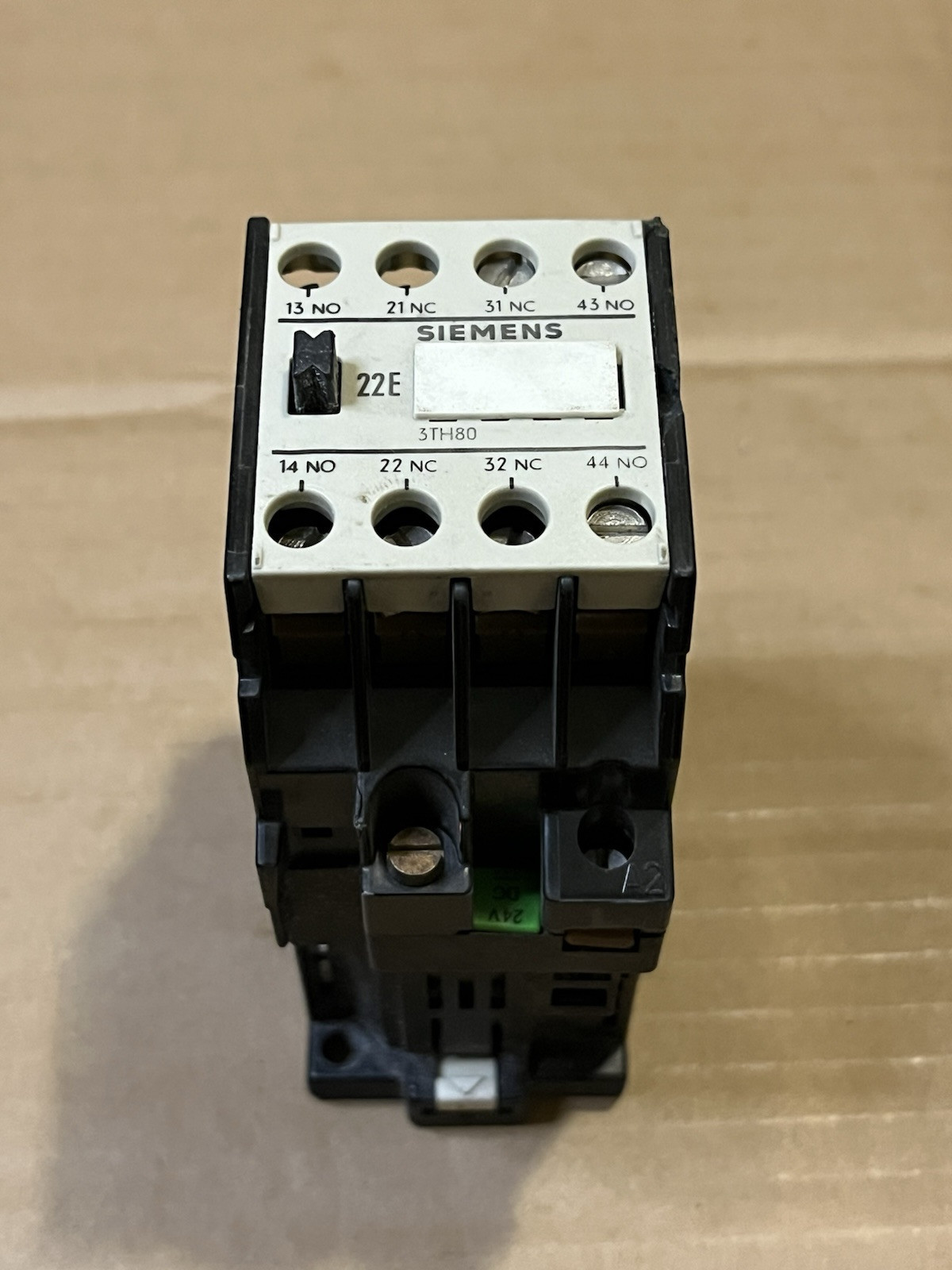 Siemens 3TH8022-0B Relay Contactor