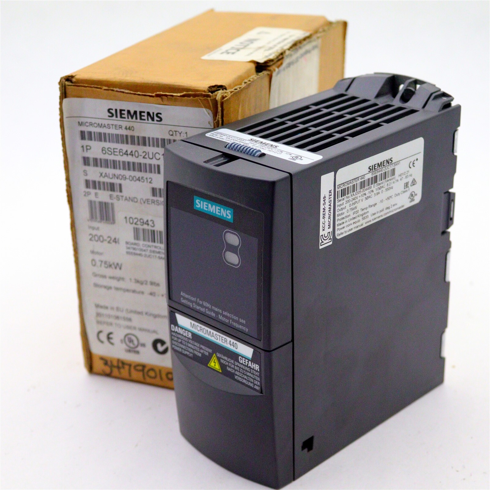 SIEMENS MICROMASTER 440 SERVO DRIVE 6SE6440-2UC17-5AA1