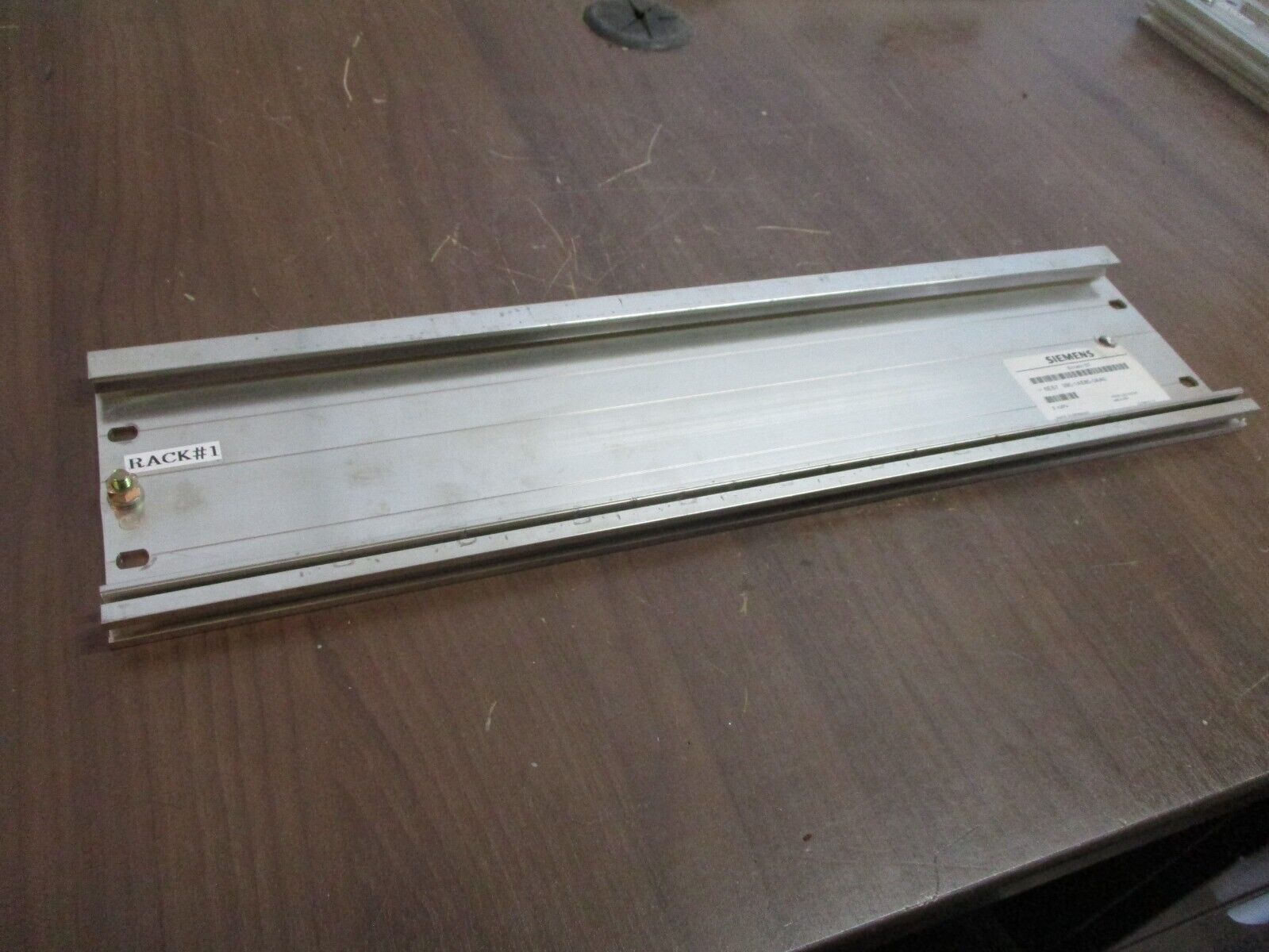 Siemens Simatic S7 PLC Rack 6ES7 390-1AE80-0AA0 Used