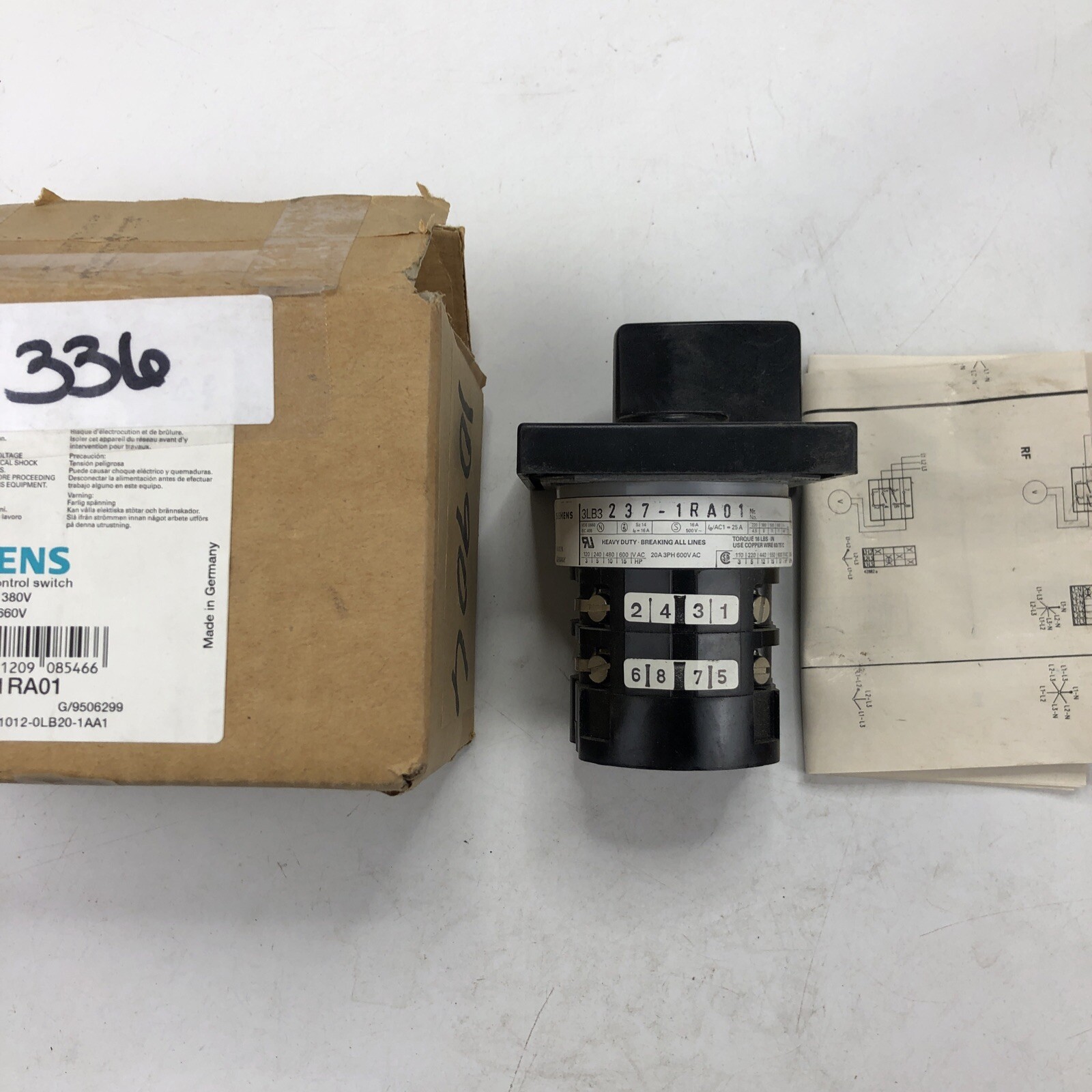 Siemens Rotary Switch 3LB3 237-1RA01 Genuine OEM New in Box