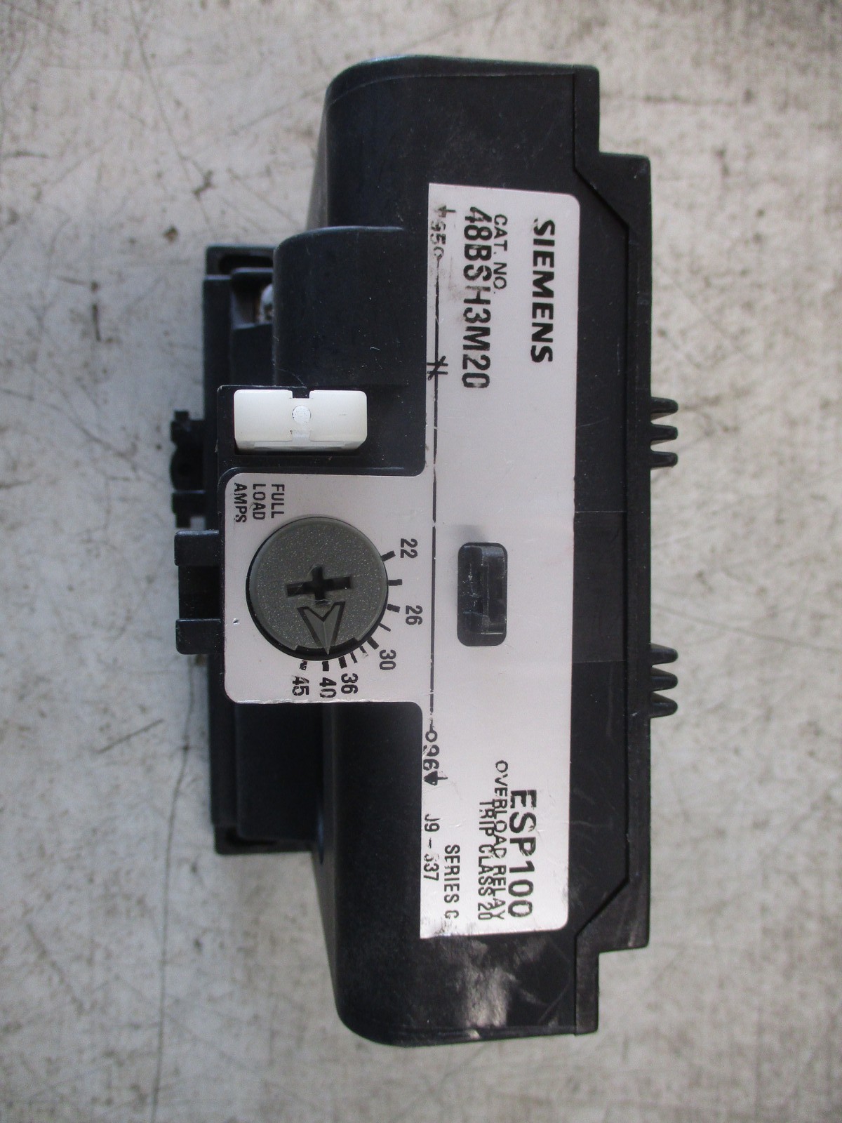 Siemens ESP100 Solid State Overload 48BSH3M20 Trip: 22-45A Used