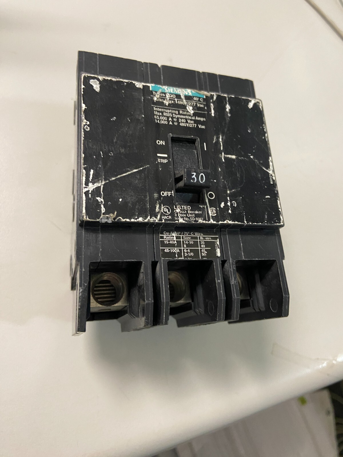 SIEMENS BQD330 30A 480V 65kA@240V 3P BOLT-ON CIRCUIT BREAKER no screw