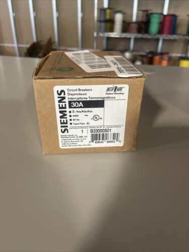 New Circuit Breaker Siemens B33000S01 30 Amp 3 Pole 240V 10kA Shunt Trip