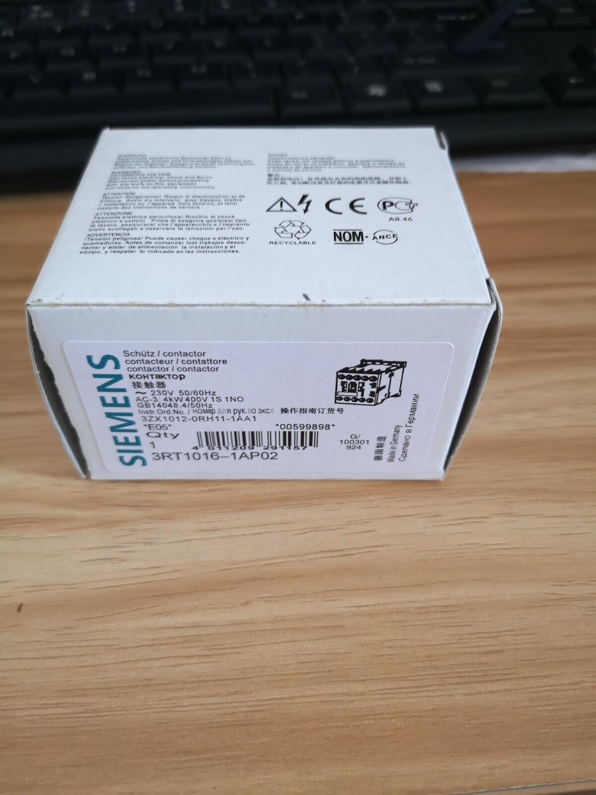 1PCS Siemens 3RT1016-1AP02 3RT10161AP02 Contactor AC230V -New Fast ship