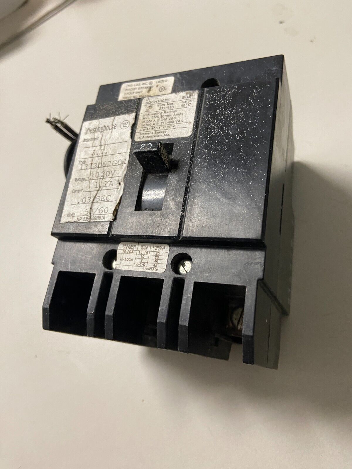 SIEMENS CIRCUIT BREAKER BQCH3B020 WHITE SHUNT 20A 277/480 3P BOLT-ON