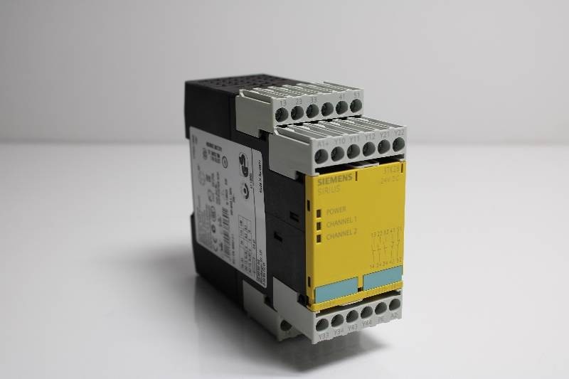 SIEMENS 3TK2825-1BB40  NSNBC01 - RELAY
