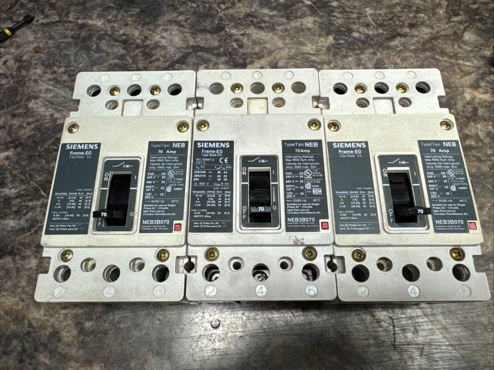 Siemens NEB3B070 3 Pole 70 Amp 600Y/347 Volt 35kA Bolt On Circuit Breaker