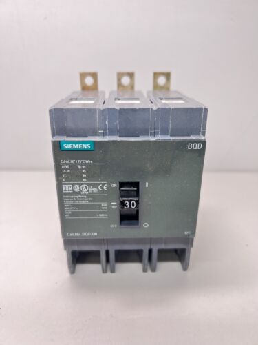 BQD330 SIEMENS 3 POLES 30 AMP  480V 14KA CIRCUIT BREAKER NEW Surplus
