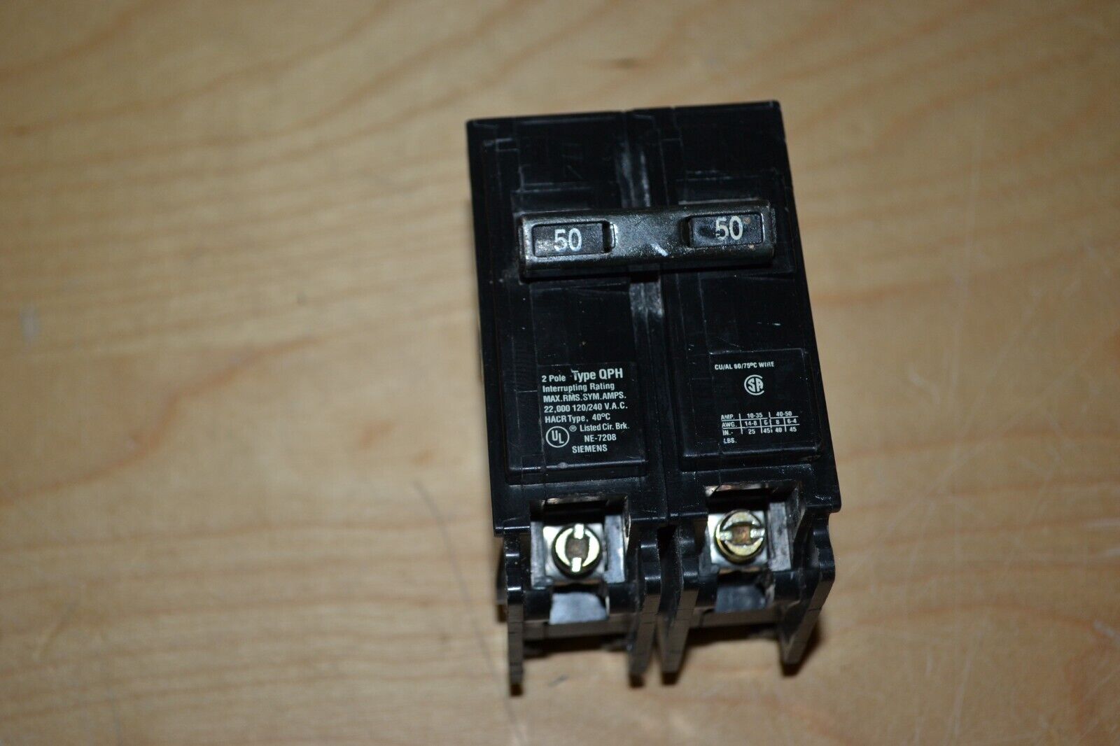 Siemens Q250H 2 Pole 50A Type Q Circuit Breaker  ~  E