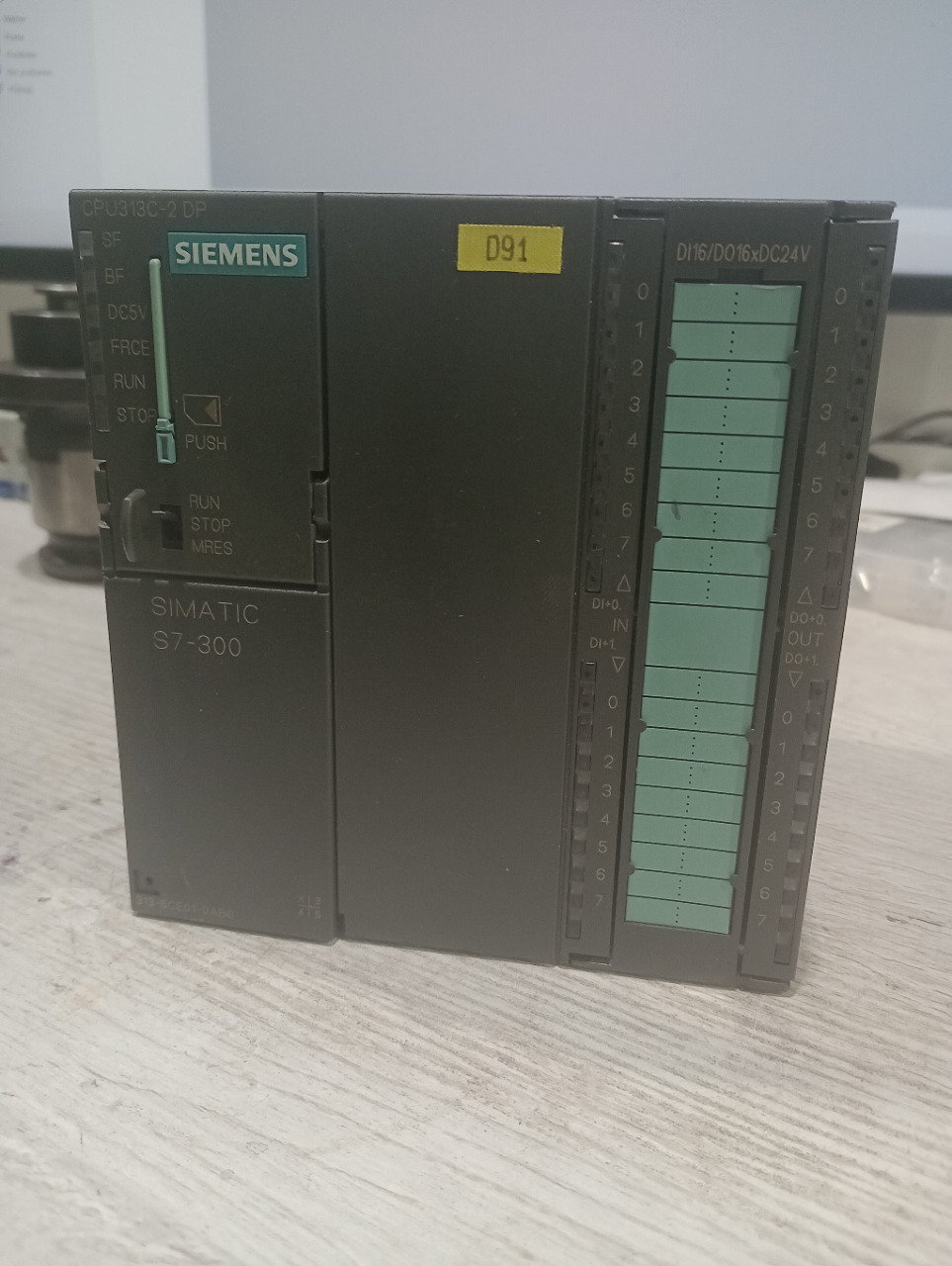 Siemens 6ES7 313-6CE01-0AB0 - PLC control module