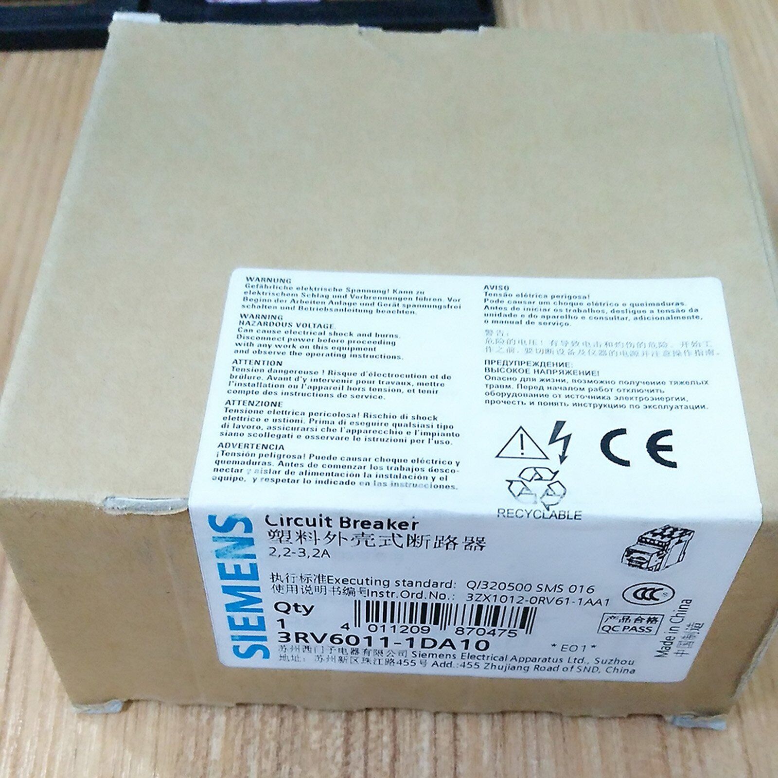 1PC New Siemens Circuit Breaker 3RV6011-1DA10 3RV 6011-1DA10 2.2-3.2A#XR