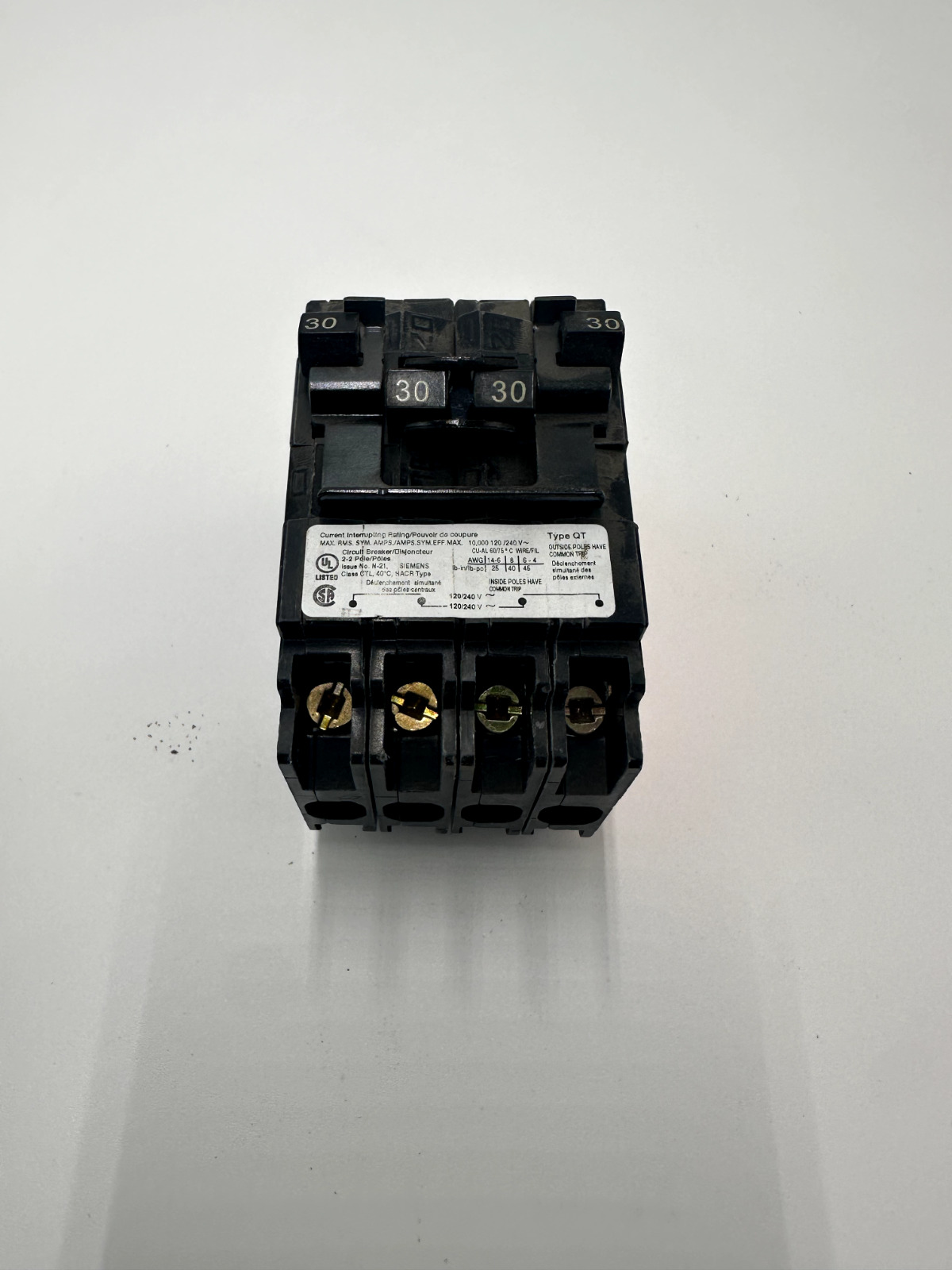 Siemens Q23030CT2 Two 30-Amp Double Pole Circuit Breaker