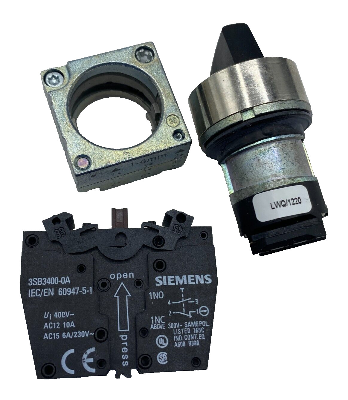 SIEMENS 3SB36 01-2PA11 SELECTOR SWITCH 2 POSITION KNOB BLACK  3SB36012PA11