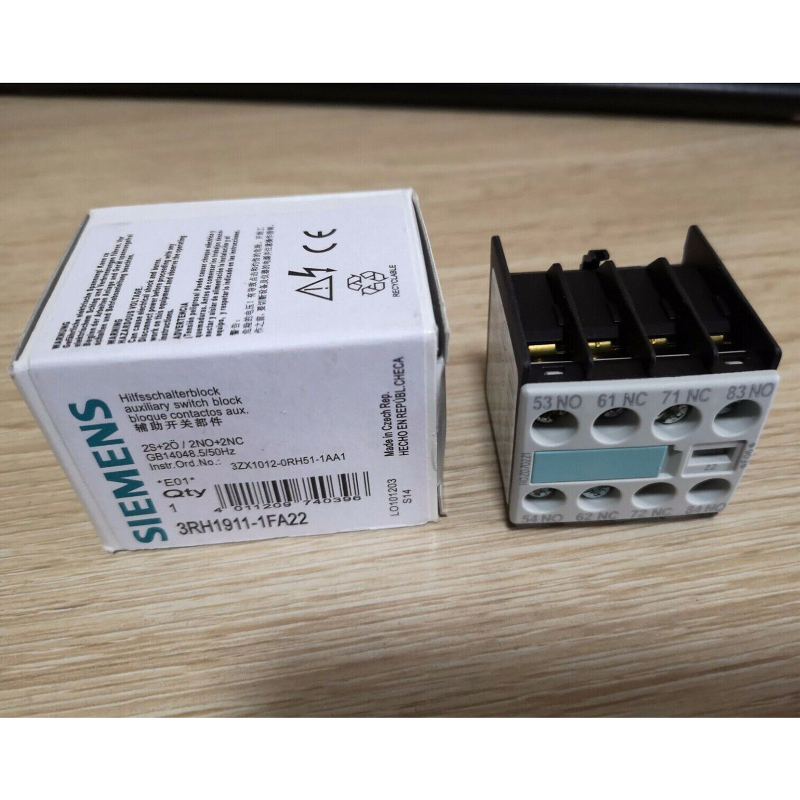 SIEMENS 3RH1911-1FA22 Auxiliary Contact New One 3RH1 911-1FA22 Free Shipping