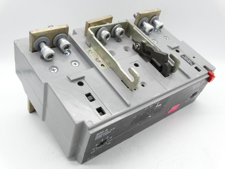 SIEMENS ND62T900 CIRCUIT BREAKER