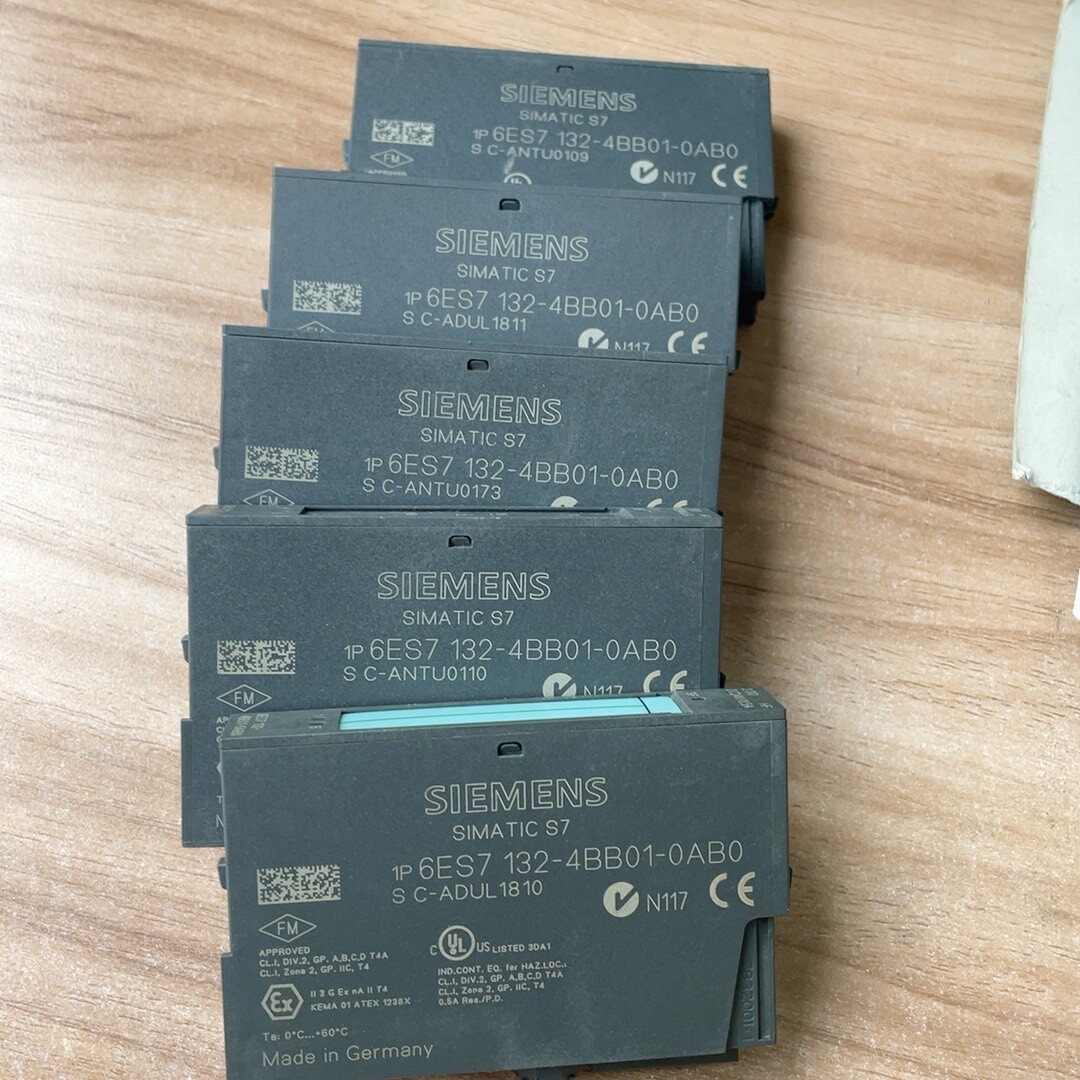 one  Siemens  6ES7 132-4BB01-0AB0