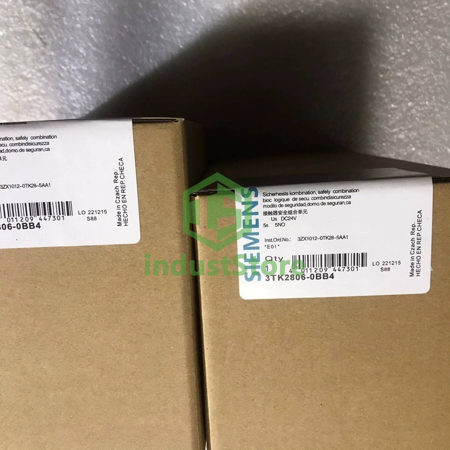 NEW Siemens safety relay 3TK2806-0BB4
