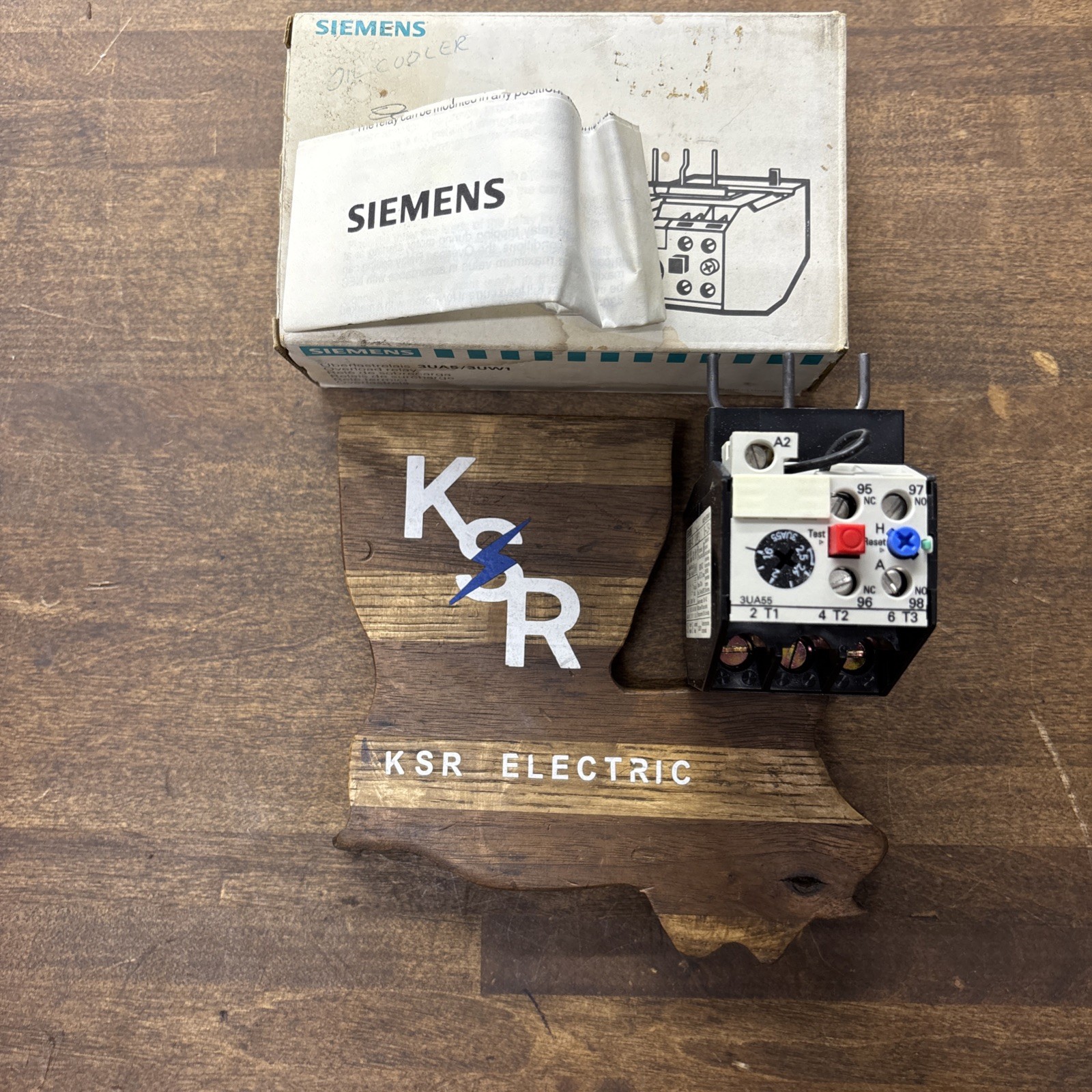 *New* SIEMENS 3UA5500-1C 600VAC 1.6-2.5A Overload Relay