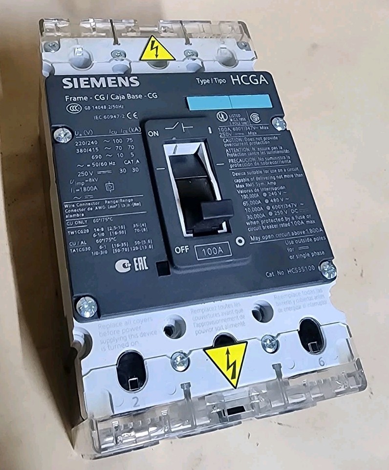 SIEMENS  HCS3S100  HCGA Circuit Breaker  100A  3 Phase 100 Amp Circuit Protect
