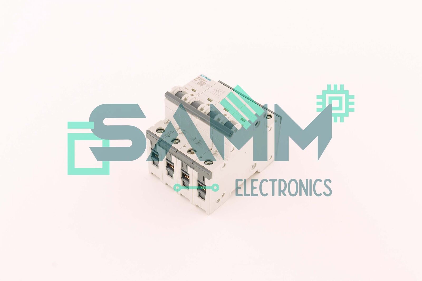 SIEMENS 5SY6606-7  Used