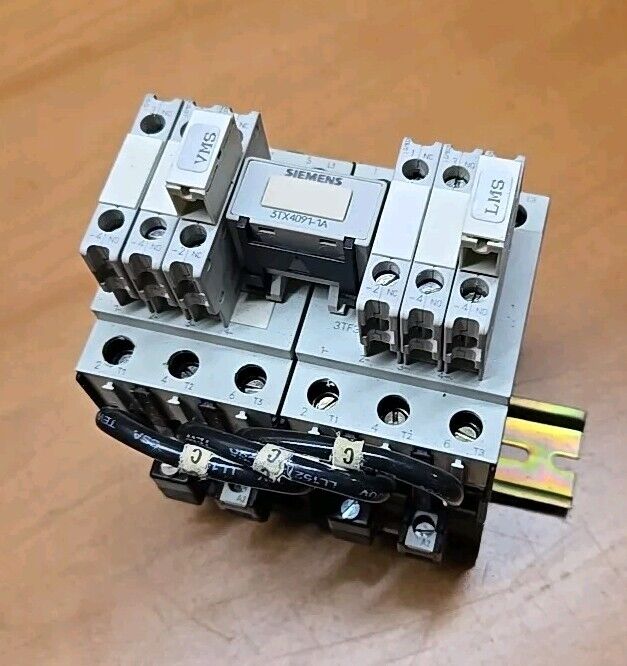 SIEMENS  3TF3200-OA REVERSING (OR TWO) CONTACTOR  22.5A 600V bmc 7