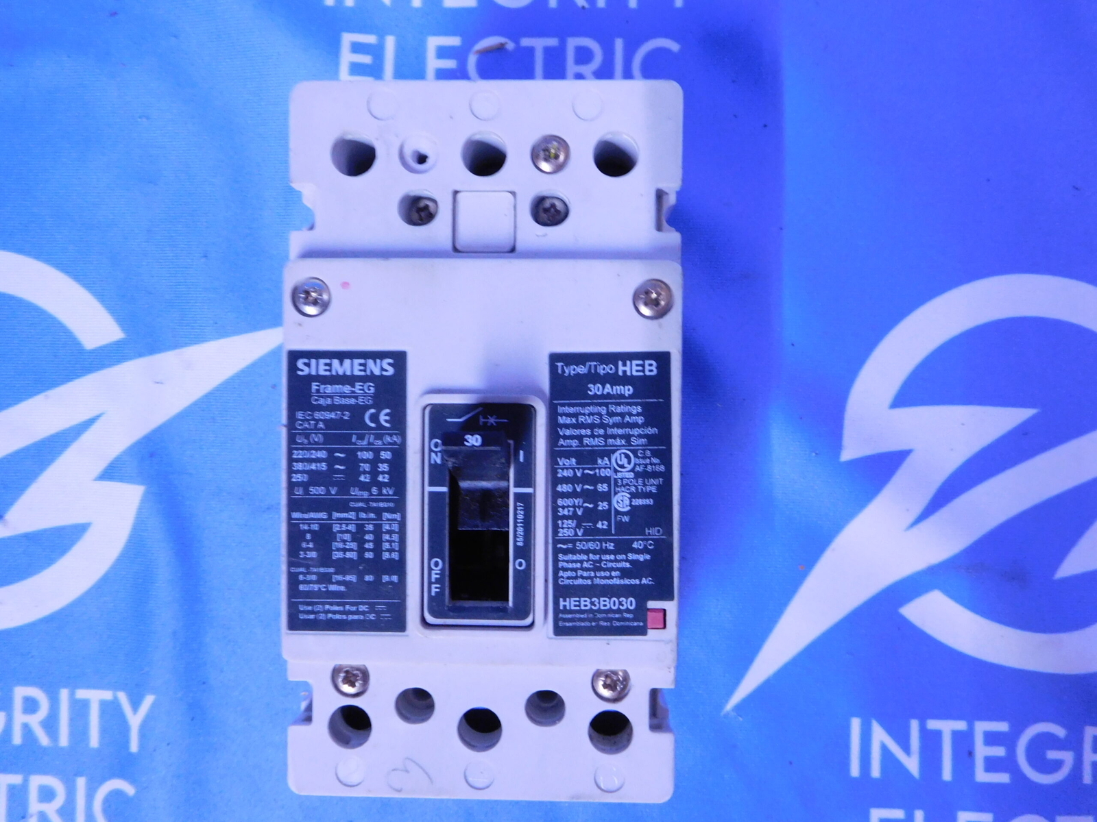 SIEMENS CIRCUIT BREAKER HEB3B030 30A 240/480-600V 3P TYPE HEB FRAME-EG 65KAIC CO