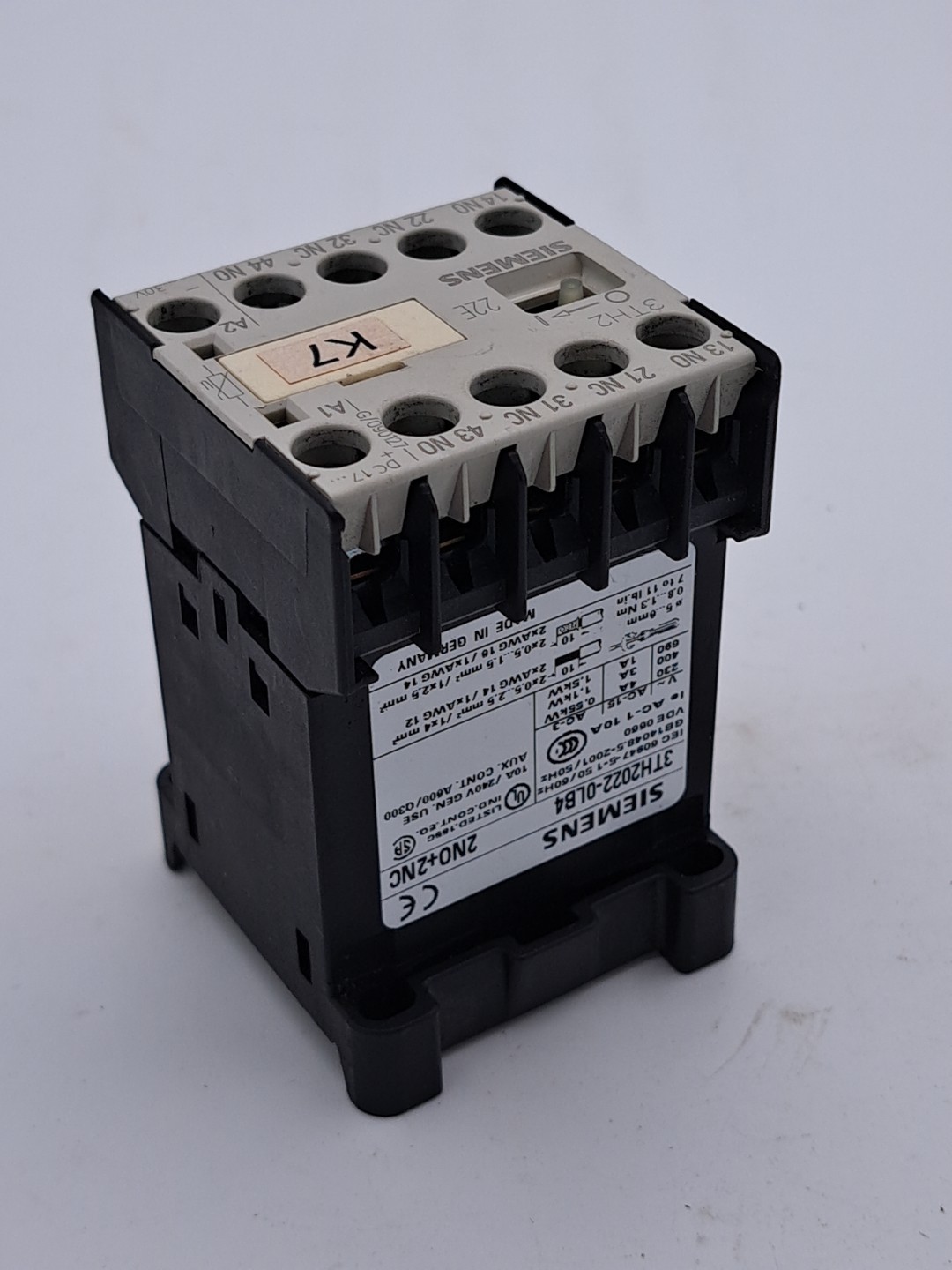 Siemens 3TH2022-0LB4 3TH2022-OLB4 Contactor 2NO+2NC 10A 3 Pole 24VDC Coil