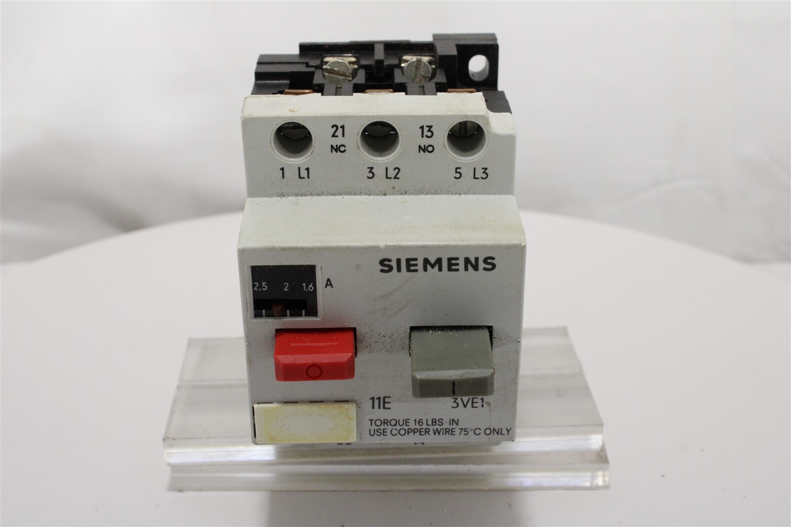 Siemens 3VE1010-2H Circuit Breaker | 1.6–2.5A | 3-Pole | DIN Rail